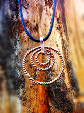 Load image into Gallery viewer, Tensor chain pendant “3 ring”