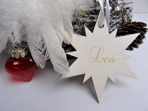 Geschenkanhänger Weihnachten personalisiert, Stern mit Namen, Holz