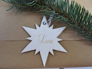 Geschenkanhänger Weihnachten personalisiert, Stern mit Namen, Holz