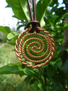 Galaktischer Tensorring mit Doppelspirale | 144 MHz Kupfer | Handgefertigter Dimensionswirbel (Ø 5 cm)